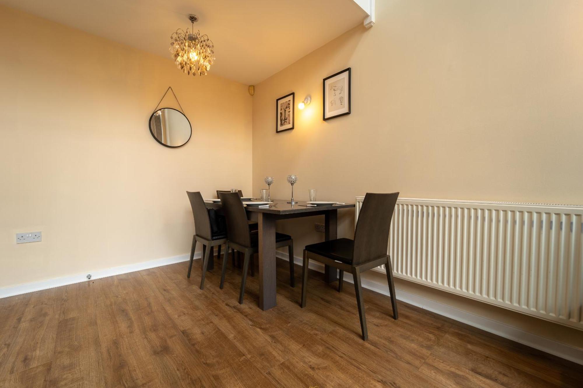 Luxury 2 Bed Apartment - Near Heathrow, Legoland, Windsor Слау Экстерьер фото