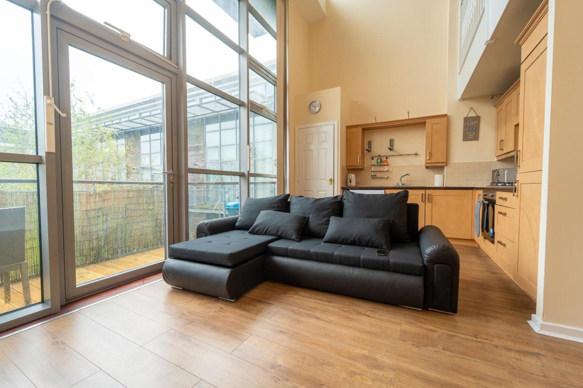 Luxury 2 Bed Apartment - Near Heathrow, Legoland, Windsor Слау Экстерьер фото